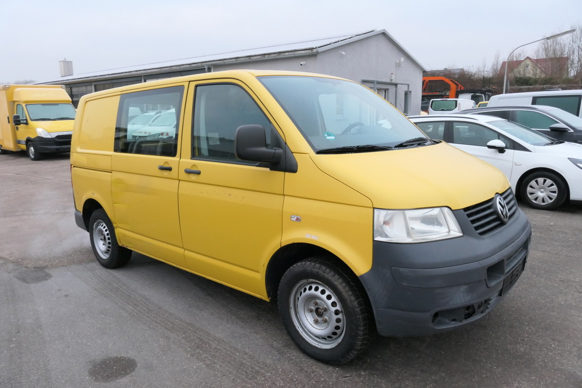 VW T5 Transporter 1.9 TDI PARKTRONIK 2xSCHIEBETÜR - Легковой фургон: фото 3 VW T5 Transporter 1.9 TDI PARKTRONIK 2xSCHIEBETÜR - Легковой фургон: фото 3