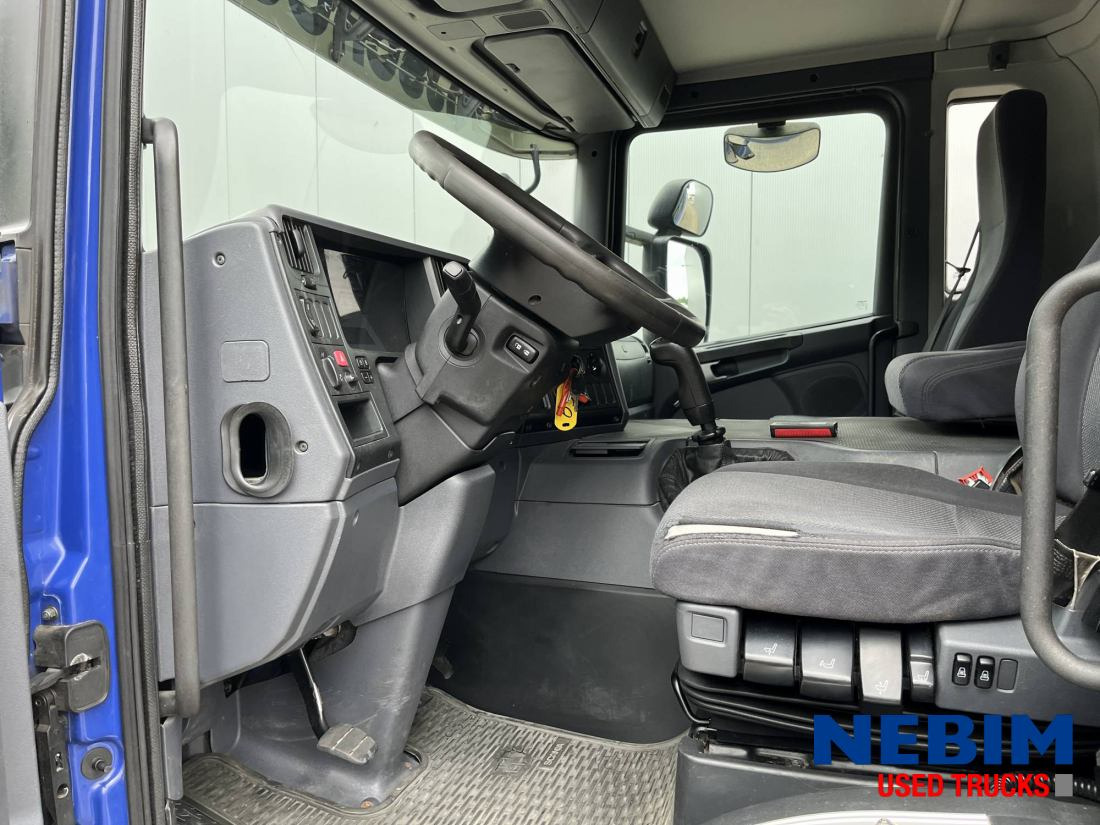 Scania P270 343.938km - 3 front seats - Грузовик с закрытым кузовом: фото 3 Scania P270 343.938km - 3 front seats - Грузовик с закрытым кузовом: фото 3
