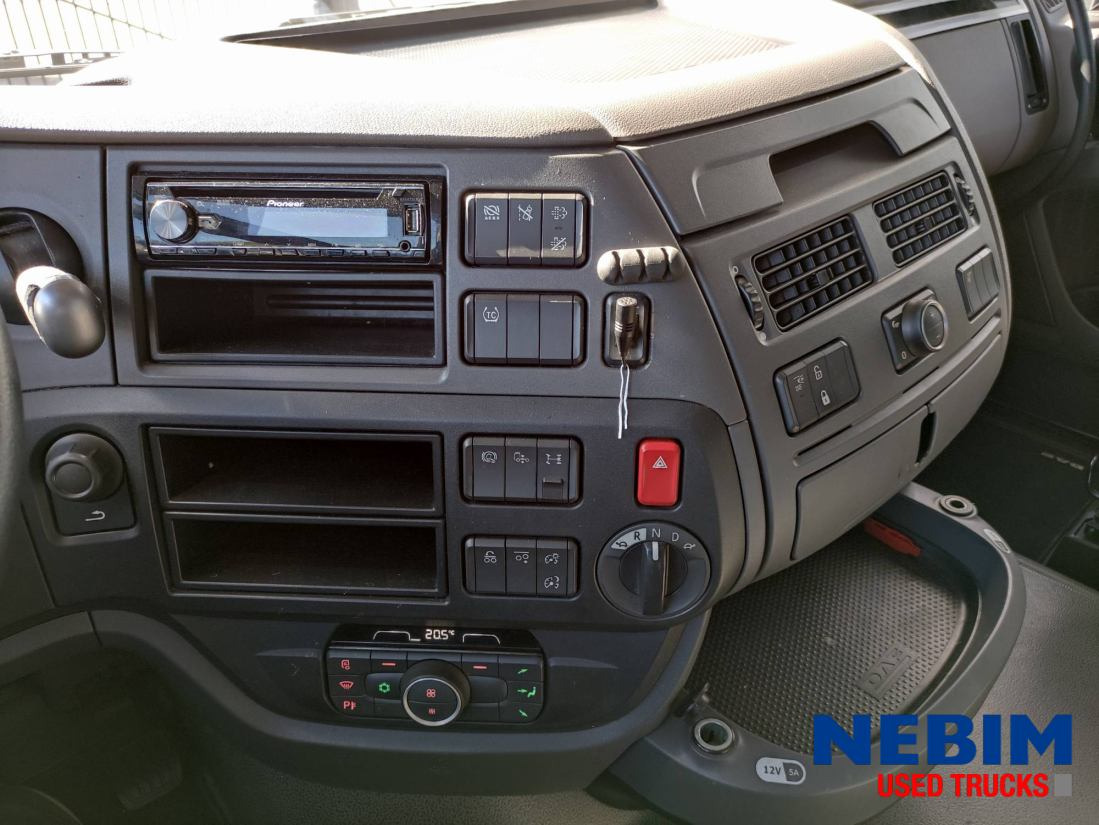 DAF XF 450 6x2 FTG - 493.069Km - ADR/VLG-AT - Тягач: фото 4 DAF XF 450 6x2 FTG - 493.069Km - ADR/VLG-AT - Тягач: фото 4