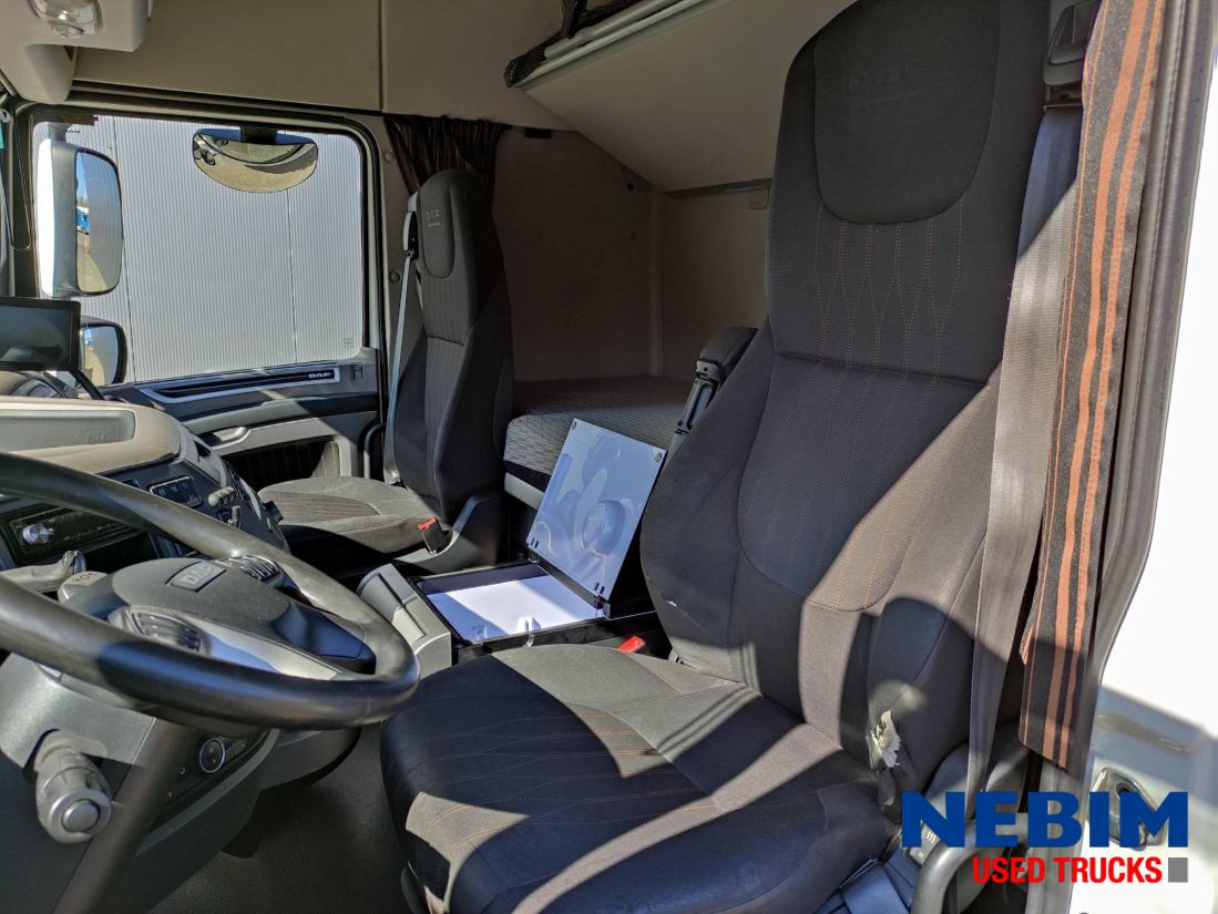 DAF XF 450 6x2 FTG - 493.069Km - ADR/VLG-AT - Тягач: фото 3 DAF XF 450 6x2 FTG - 493.069Km - ADR/VLG-AT - Тягач: фото 3