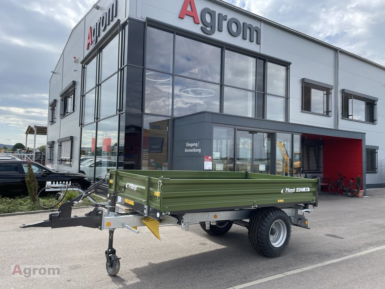 Fliegl EDK 50 FOX - Сельскохозяйственный прицеп-самосвал: фото 1 Fliegl EDK 50 FOX - Сельскохозяйственный прицеп-самосвал: фото 1