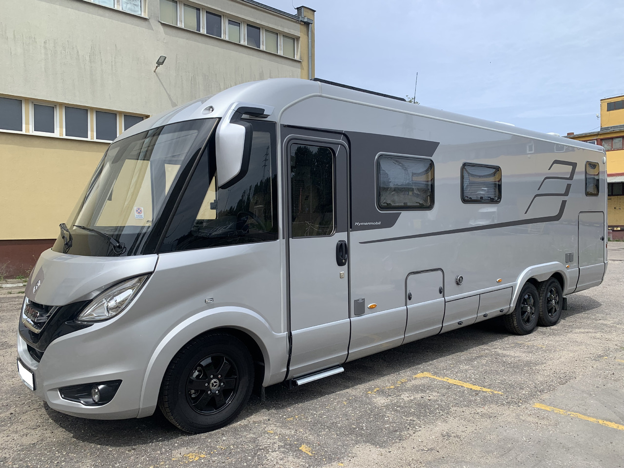 HYMER BLM -I 880 - Интегрированный автодом: фото 1 HYMER BLM -I 880 - Интегрированный автодом: фото 1
