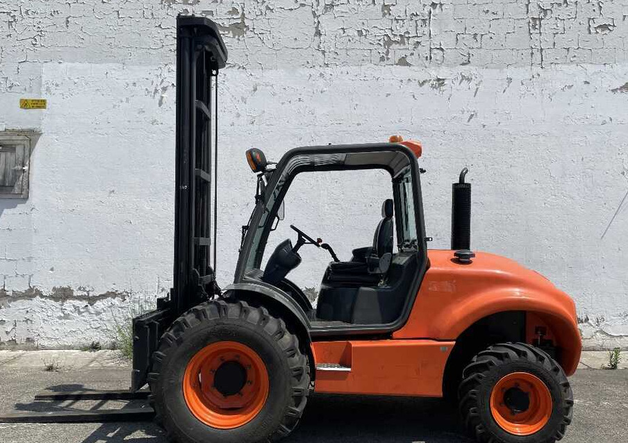 Ausa C 350 H X4 (4400 ore) - Внедорожный погрузчик: фото 2 Ausa C 350 H X4 (4400 ore) - Внедорожный погрузчик: фото 2