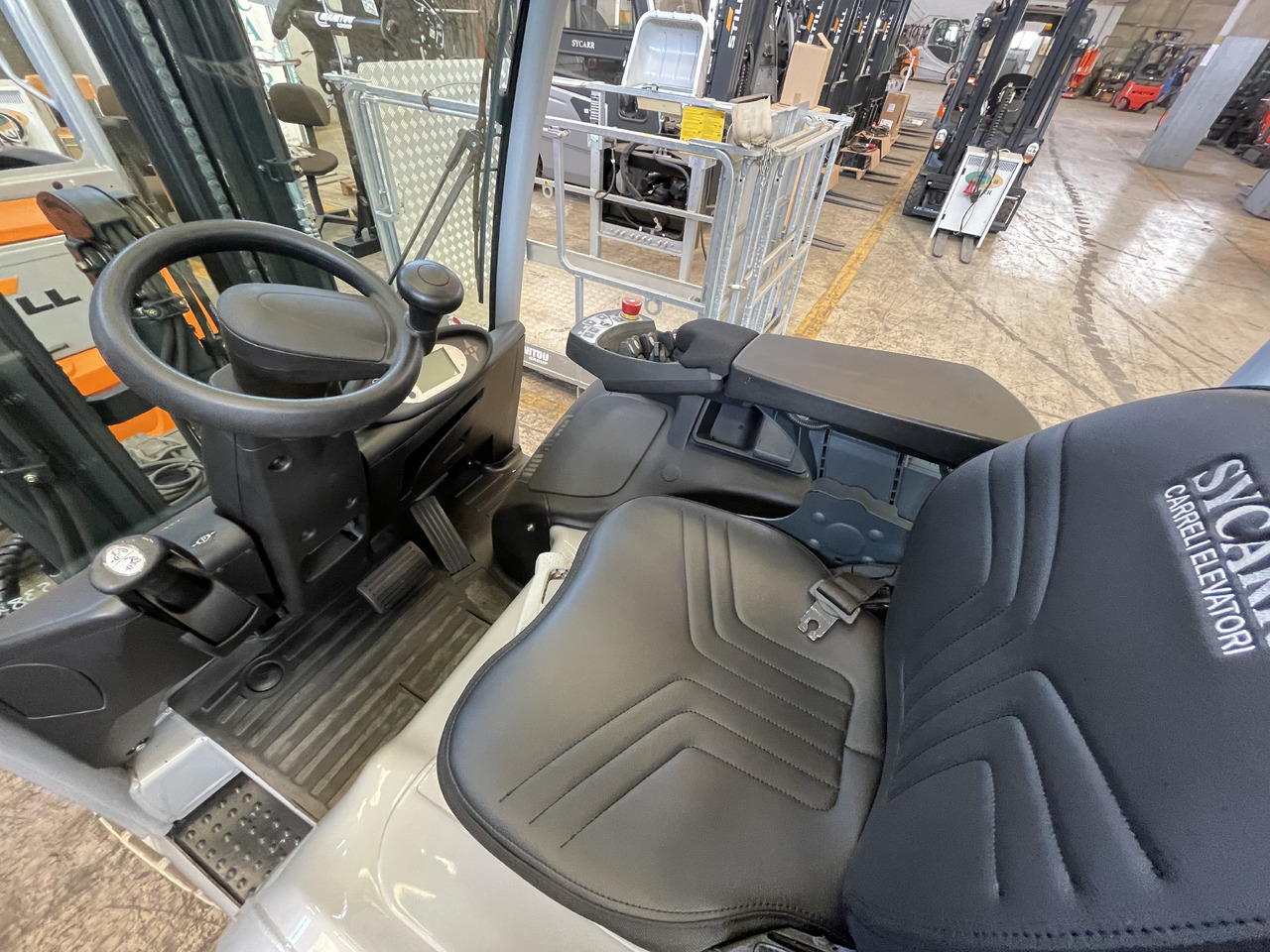 Still RX 20-20 - Электропогрузчик: фото 4 Still RX 20-20 - Электропогрузчик: фото 4