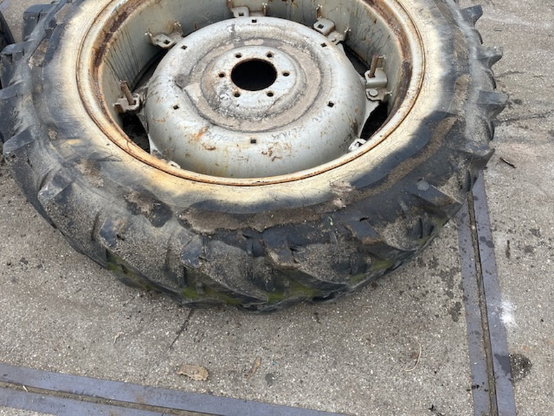 Kleber 13.6 R38 - Колесный диск: фото 5 Kleber 13.6 R38 - Колесный диск: фото 5