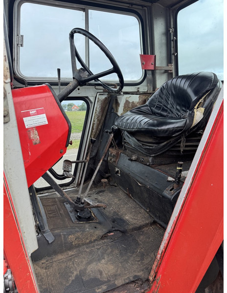 Massey Ferguson 590 - Трактор: фото 4 Massey Ferguson 590 - Трактор: фото 4