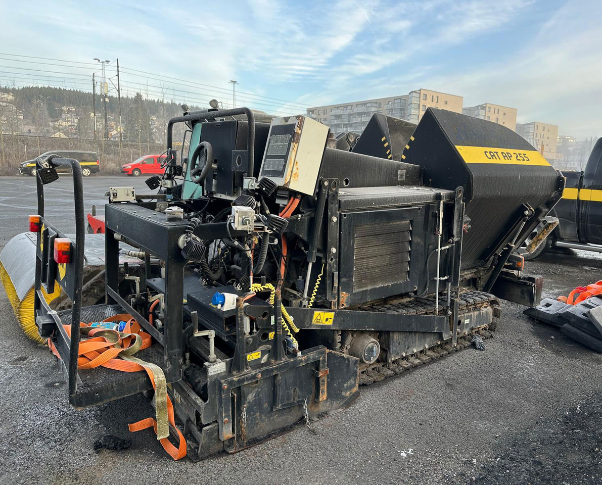 Caterpillar AP255 - Асфальтоукладчик: фото 2 Caterpillar AP255 - Асфальтоукладчик: фото 2