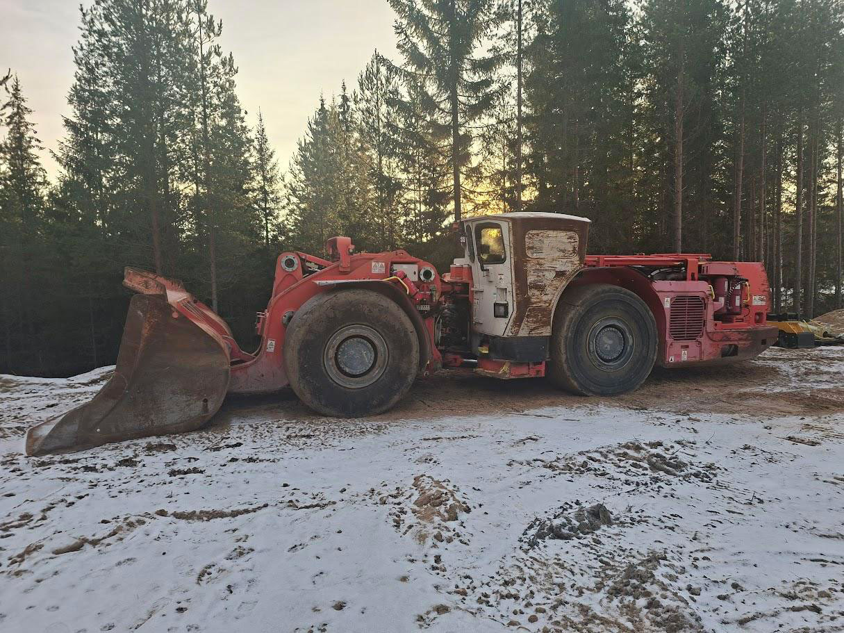 Sandvik LH514 - Горнодобывающая техника: фото 1 Sandvik LH514 - Горнодобывающая техника: фото 1