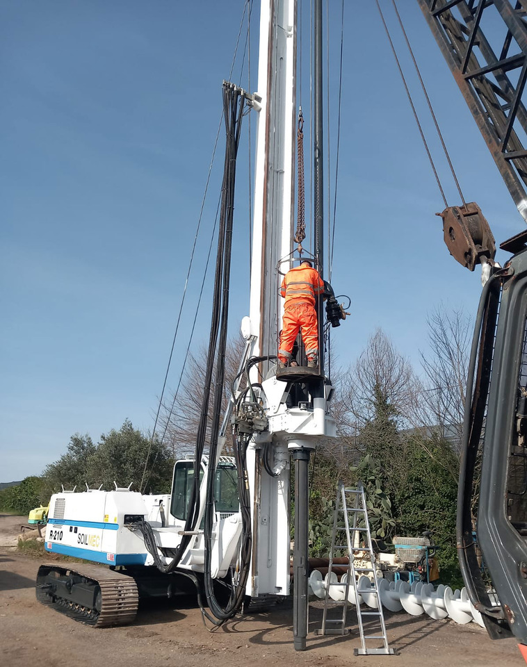 Soilmec R-210 - Сваебойная установка: фото 5 Soilmec R-210 - Сваебойная установка: фото 5