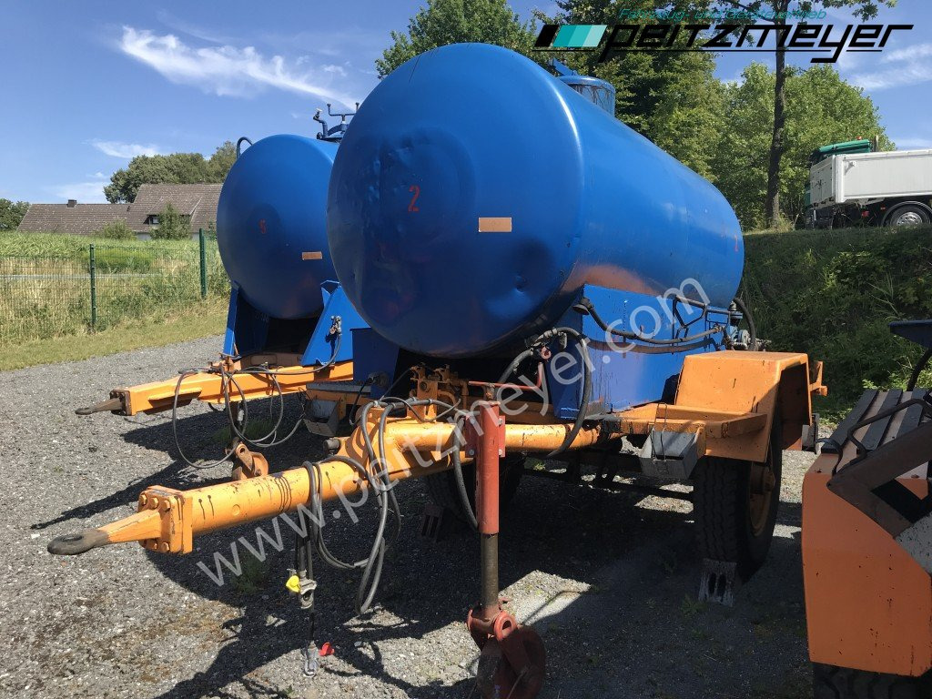 BATHE 1 Achs Anhänger Bitum / Teerkocher - 2,8 m³ Hatz Diesel-Motor 1 D 42 Z - Прицеп-цистерна: фото 3 BATHE 1 Achs Anhänger Bitum / Teerkocher - 2,8 m³ Hatz Diesel-Motor 1 D 42 Z - Прицеп-цистерна: фото 3
