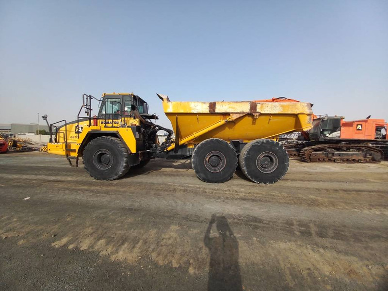Komatsu HM400-3R (4 pcs available in Abu Dhabi) - Сочленённый самосвал: фото 1 Komatsu HM400-3R (4 pcs available in Abu Dhabi) - Сочленённый самосвал: фото 1