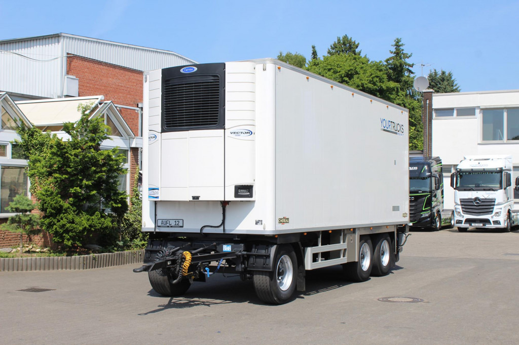 Chereau 3-Achser Kühlanhänger CV 1350 Türen FRC - Прицеп-рефрижератор: фото 1 Chereau 3-Achser Kühlanhänger CV 1350 Türen FRC - Прицеп-рефрижератор: фото 1