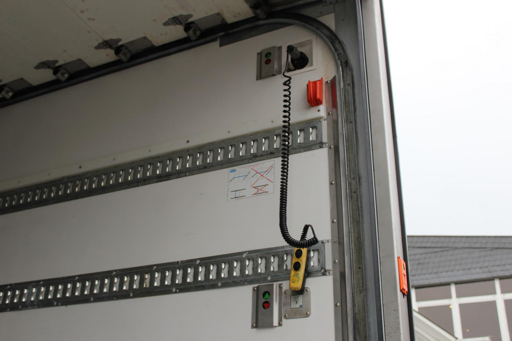 Daf LF 280 E6 Frigoblock LBW Rolltor Strom Klima - Рефрижератор: фото 3 Daf LF 280 E6 Frigoblock LBW Rolltor Strom Klima - Рефрижератор: фото 3