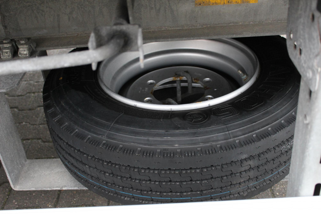 Junge 2-Achser BPW Durchladen Doppelstock TOP - Прицеп-фургон: фото 3 Junge 2-Achser BPW Durchladen Doppelstock TOP - Прицеп-фургон: фото 3