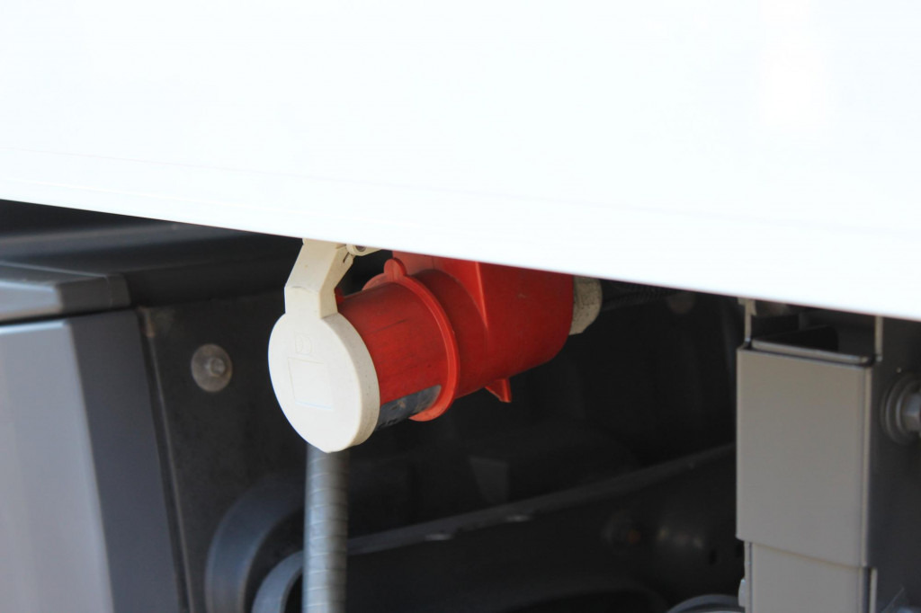 Mercedes-Benz Actros 1830 E6 TK T-1200R Multi Bi-Temp LBW AHK - Рефрижератор: фото 4 Mercedes-Benz Actros 1830 E6 TK T-1200R Multi Bi-Temp LBW AHK - Рефрижератор: фото 4