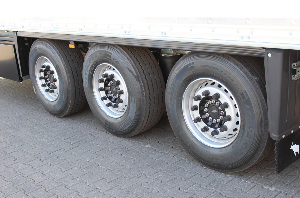 SCHMITZ Koffer 2,7h DS Ladebordwand MIETE - RENT - Полуприцеп-фургон: фото 4 SCHMITZ Koffer 2,7h DS Ladebordwand MIETE - RENT - Полуприцеп-фургон: фото 4