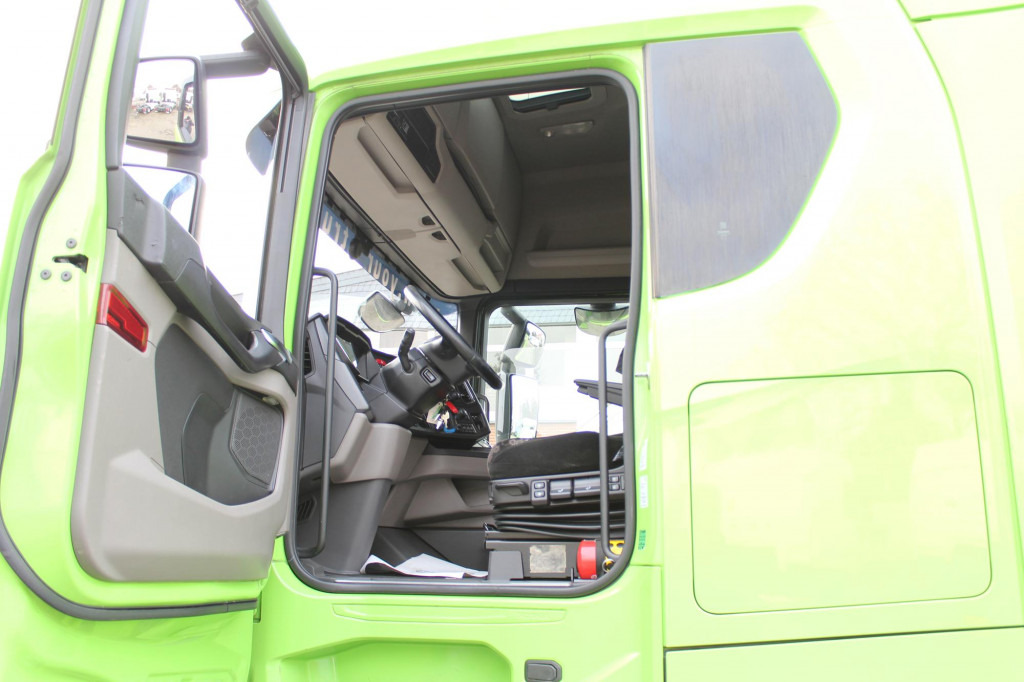 Scania S 500 Retarder Kühlbox Alufelgen Navi Vollspoiler - Тягач: фото 5 Scania S 500 Retarder Kühlbox Alufelgen Navi Vollspoiler - Тягач: фото 5