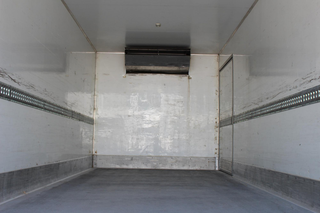 Volvo FL 260 E6 TK T800R 16t Strom Türen+LBW FRC - Рефрижератор: фото 2 Volvo FL 260 E6 TK T800R 16t Strom Türen+LBW FRC - Рефрижератор: фото 2