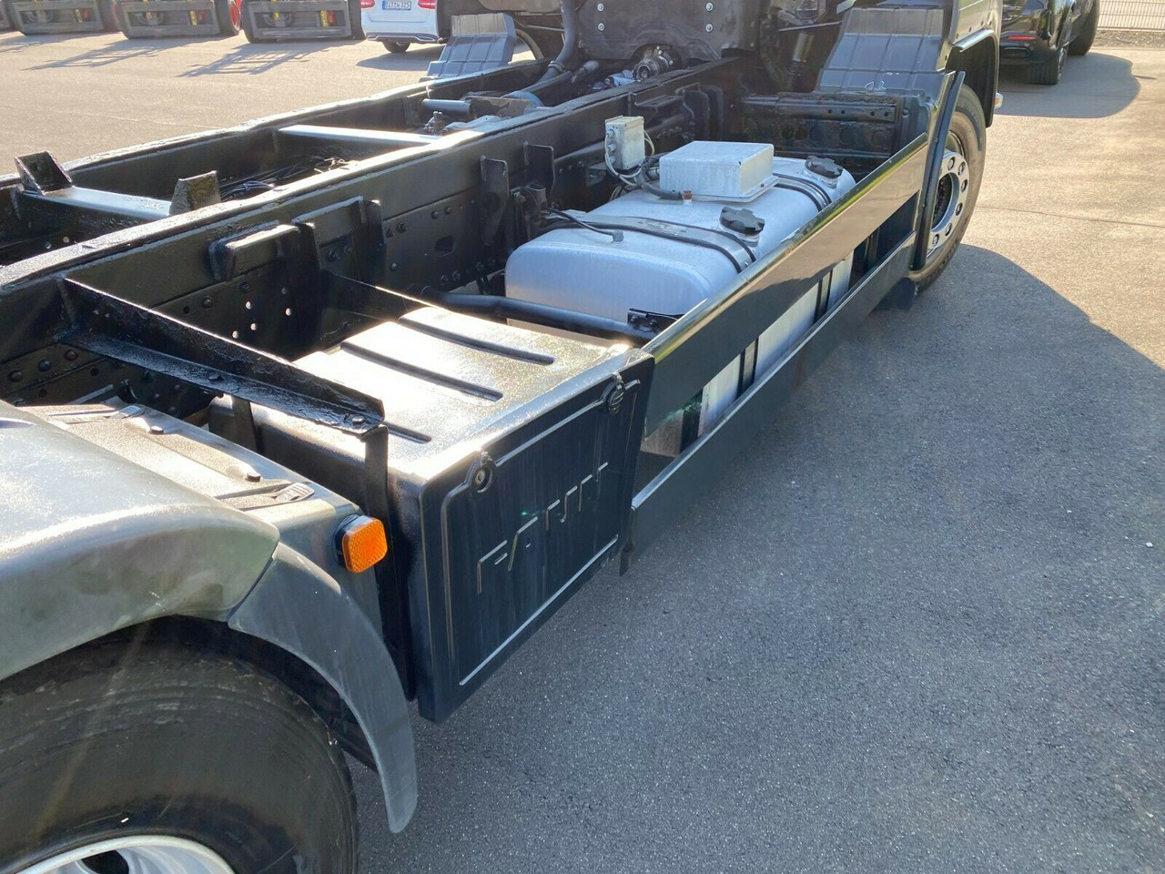 MAN 26.320 TGA 6x2 MAN 26.320 TGA 6x2 - Грузовик-шасси: фото 4 MAN 26.320 TGA 6x2 MAN 26.320 TGA 6x2 - Грузовик-шасси: фото 4