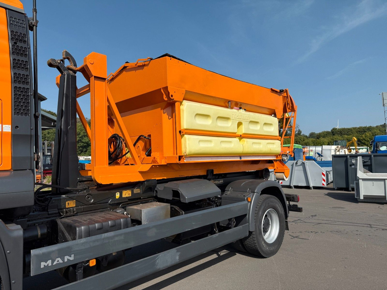 MAN TGA 18.350 4x4 Meiler Abroller RK 14.45 Winterd. - Крюковой мультилифт: фото 3 MAN TGA 18.350 4x4 Meiler Abroller RK 14.45 Winterd. - Крюковой мультилифт: фото 3