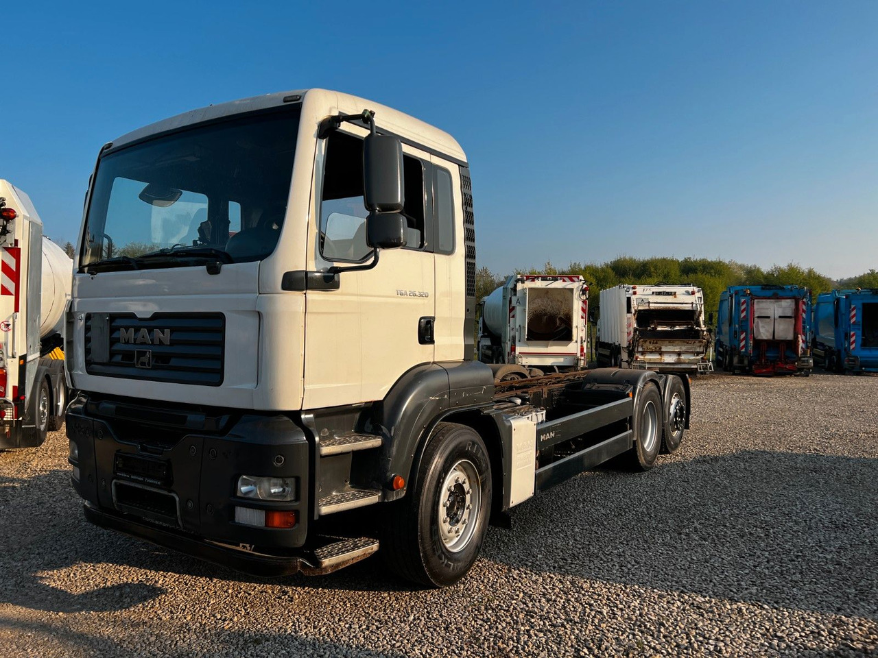 MAN TGA 26.320 6x2 Hydraulik MAN TGA 26.320 6x2 Hydraulik - Мусоровоз: фото 1 MAN TGA 26.320 6x2 Hydraulik MAN TGA 26.320 6x2 Hydraulik - Мусоровоз: фото 1