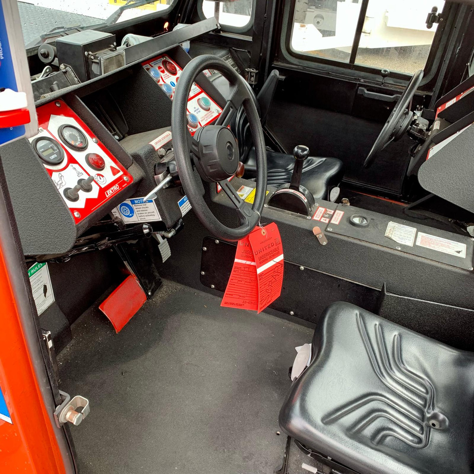 LEKTRO AP8925SDB-AL-200/250 - Аэродромный тягач: фото 3 LEKTRO AP8925SDB-AL-200/250 - Аэродромный тягач: фото 3