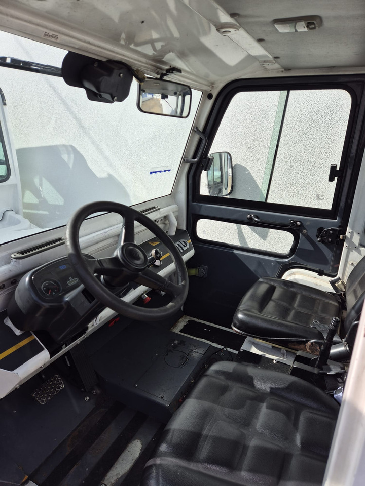 Багажный тягач TLD JST30: фото 8