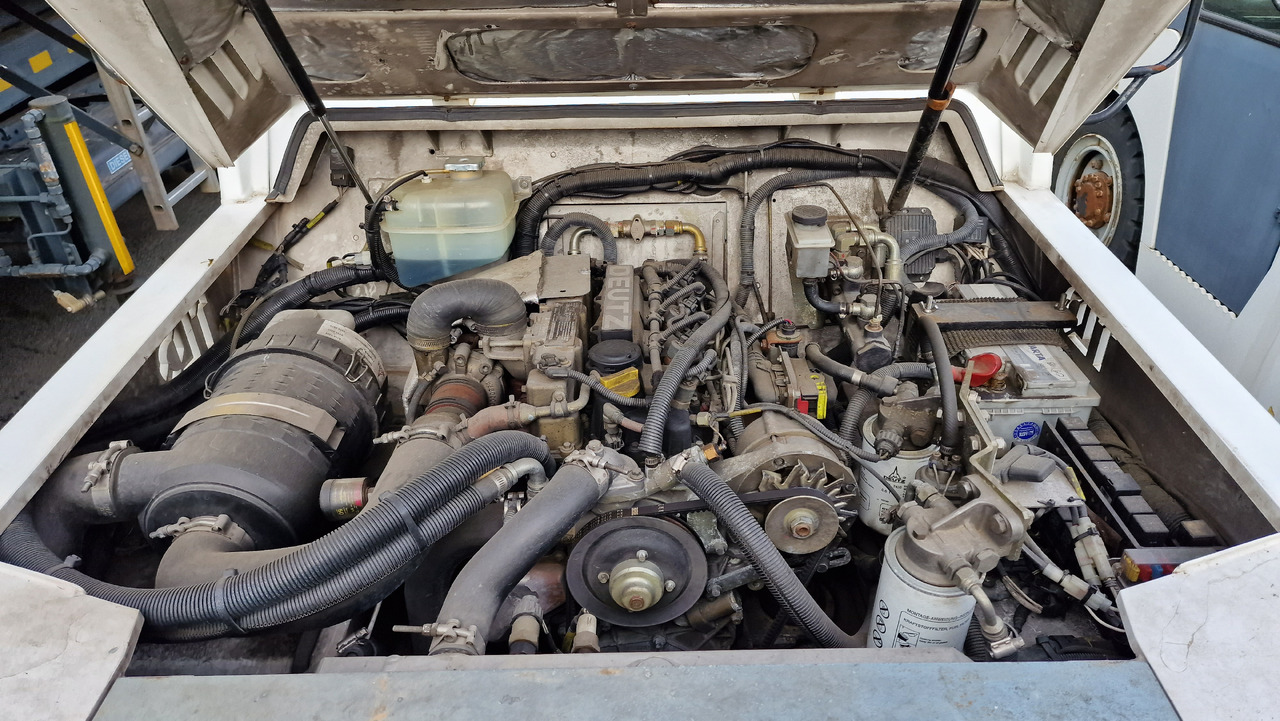 TLD Tractor JST20 - Багажный тягач: фото 4 TLD Tractor JST20 - Багажный тягач: фото 4