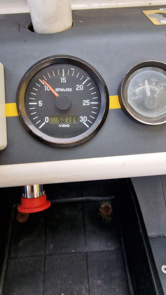 TLD Tractor JST20 - Багажный тягач: фото 2 TLD Tractor JST20 - Багажный тягач: фото 2