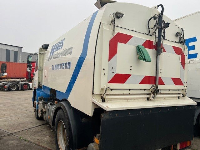 DAF 65 FA65.180 CF - Подметально-уборочная машина: фото 4 DAF 65 FA65.180 CF - Подметально-уборочная машина: фото 4