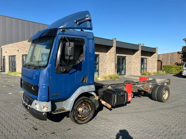 DAF LF 220 FA45.220 LF - Грузовик-шасси: фото 1 DAF LF 220 FA45.220 LF - Грузовик-шасси: фото 1