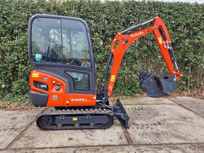 Kubota KX019-4 Hi-spec (NIEUW) - Мини-экскаватор: фото 2 Kubota KX019-4 Hi-spec (NIEUW) - Мини-экскаватор: фото 2