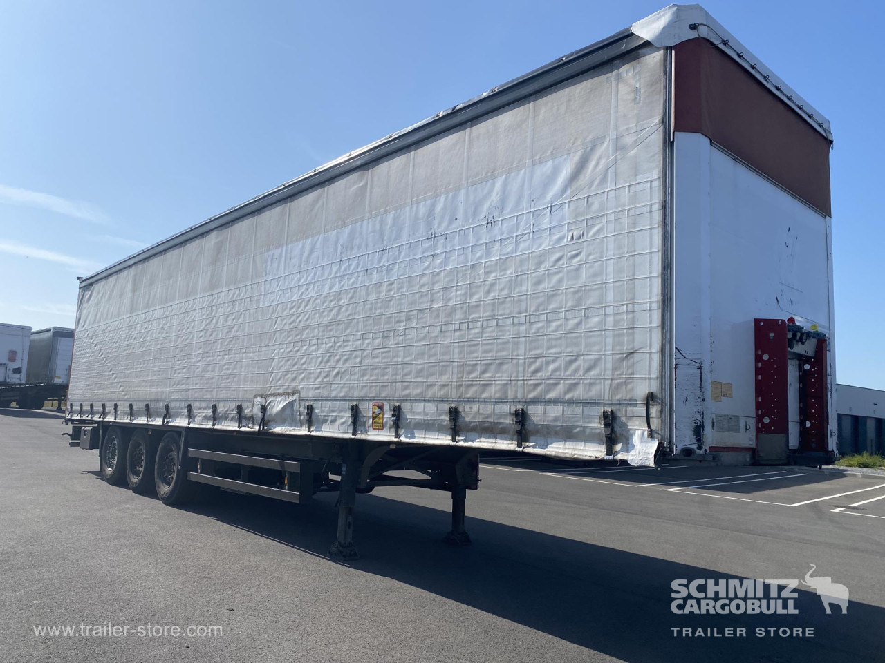SCHMITZ Curtainsider Standard - Тентованный полуприцеп: фото 1 SCHMITZ Curtainsider Standard - Тентованный полуприцеп: фото 1