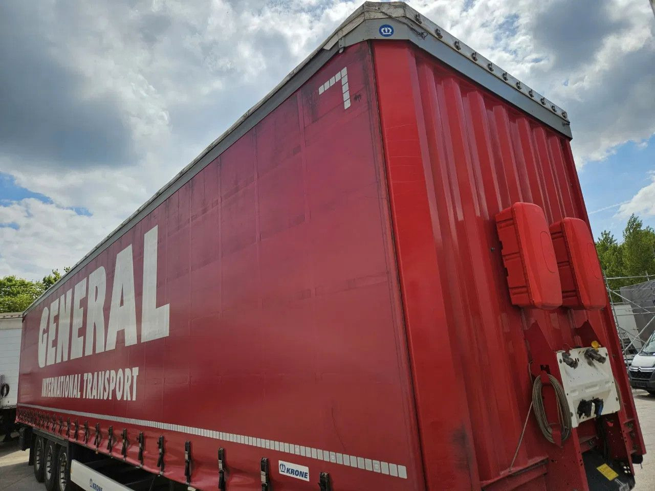 Krone SD XL Code, Lifting Axle A - Тентованный полуприцеп: фото 2 Krone SD XL Code, Lifting Axle A - Тентованный полуприцеп: фото 2