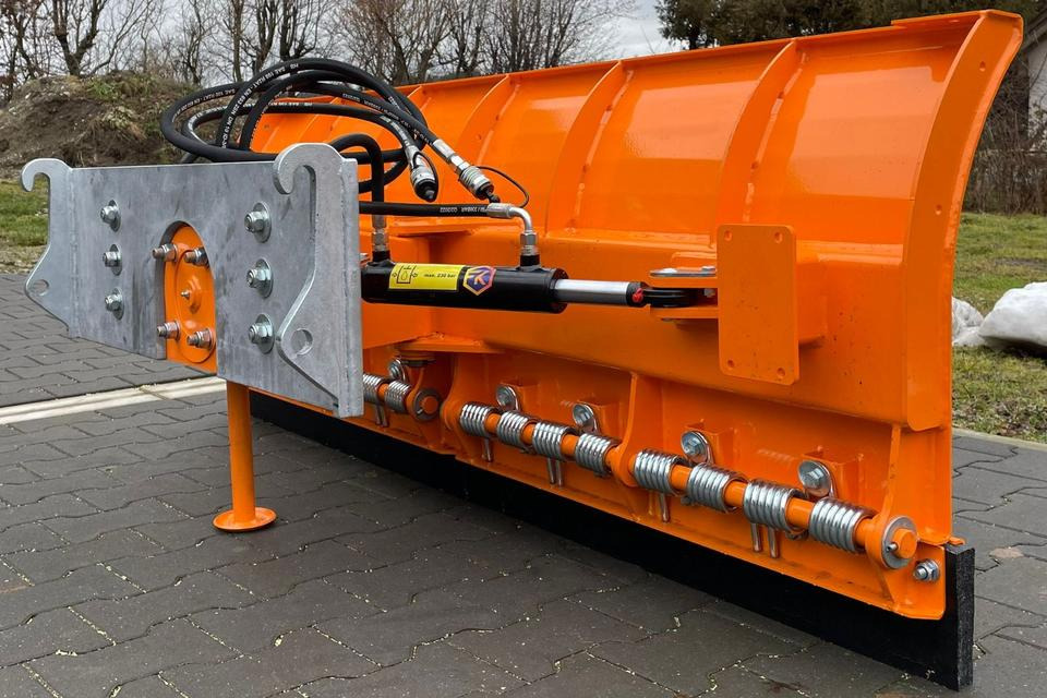 Schneeschild 1,8m MX Yanmar Solis Kommunal Traktor Hoflader - Отвал для снега: фото 4 Schneeschild 1,8m MX Yanmar Solis Kommunal Traktor Hoflader - Отвал для снега: фото 4