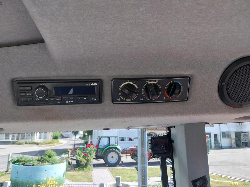 Трактор Valtra A85 Schlepper Traktor Bulldog: фото 15 Трактор Valtra A85 Schlepper Traktor Bulldog: фото 15