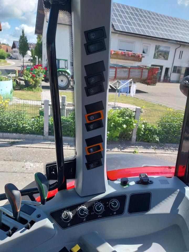 Трактор Valtra A85 Schlepper Traktor Bulldog: фото 12 Трактор Valtra A85 Schlepper Traktor Bulldog: фото 12