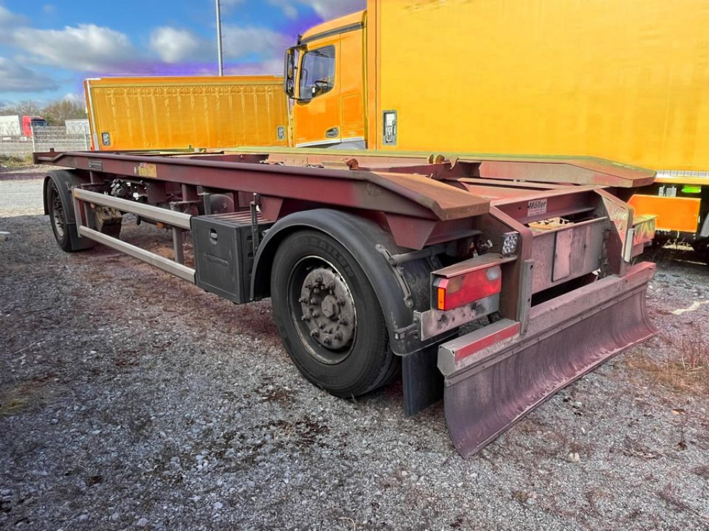 HUEFFERMANN HUEFFERMANN 2-achs Abrollanhänger Containeranhänger HAR 18.70 Außenrollenanhg. - Прицеп мультилифт/ Бункеровоз: фото 3 HUEFFERMANN HUEFFERMANN 2-achs Abrollanhänger Containeranhänger HAR 18.70 Außenrollenanhg. - Прицеп мультилифт/ Бункеровоз: фото 3