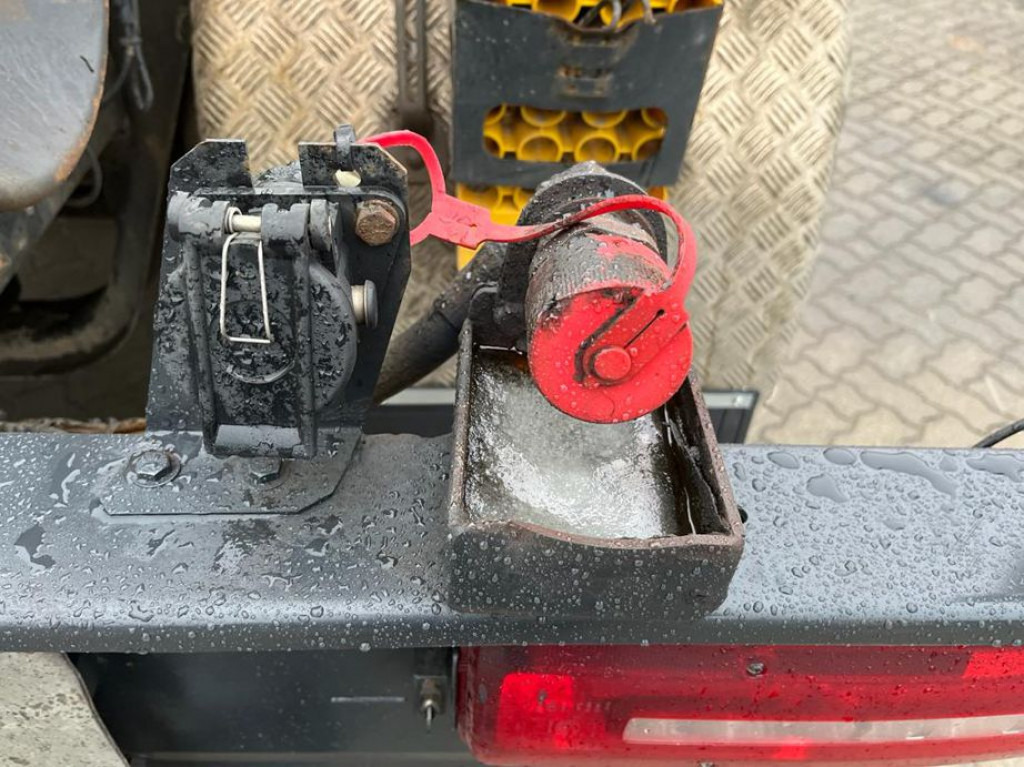 Крюковой мультилифт MAN MAN TG-S Abrollkipper 26.460 6x2-2 BL Meiller, Funk: фото 19 Крюковой мультилифт MAN MAN TG-S Abrollkipper 26.460 6x2-2 BL Meiller, Funk: фото 19