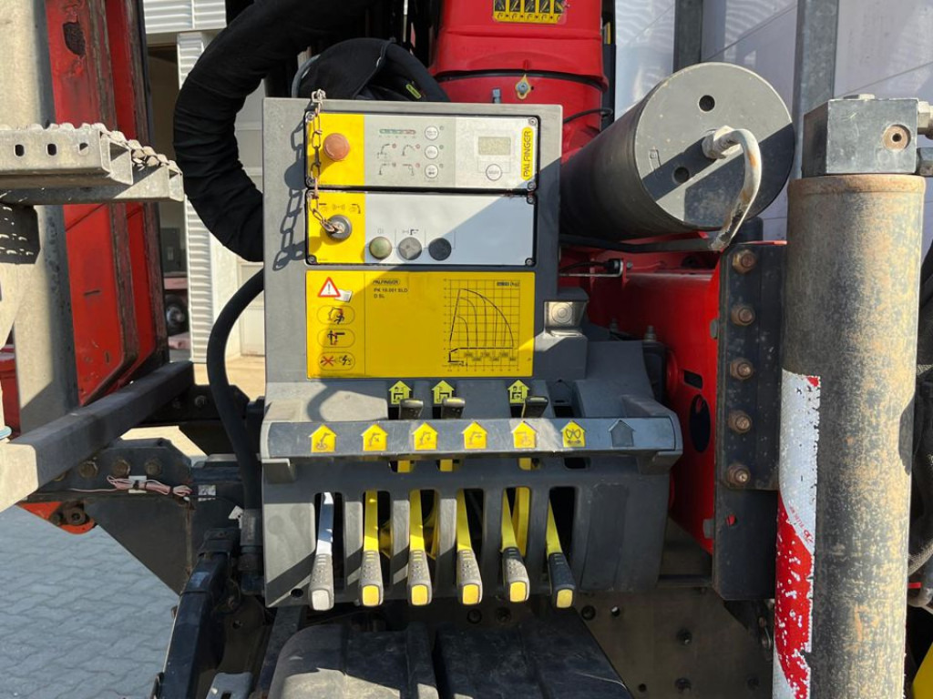 MAN TG-S 26.400 6x2-2 BL Pritsche Heckkran 5xhydr.Ausschub, Funk - Грузовик бортовой/ Платформа, Автоманипулятор: фото 4 MAN TG-S 26.400 6x2-2 BL Pritsche Heckkran 5xhydr.Ausschub, Funk - Грузовик бортовой/ Платформа, Автоманипулятор: фото 4