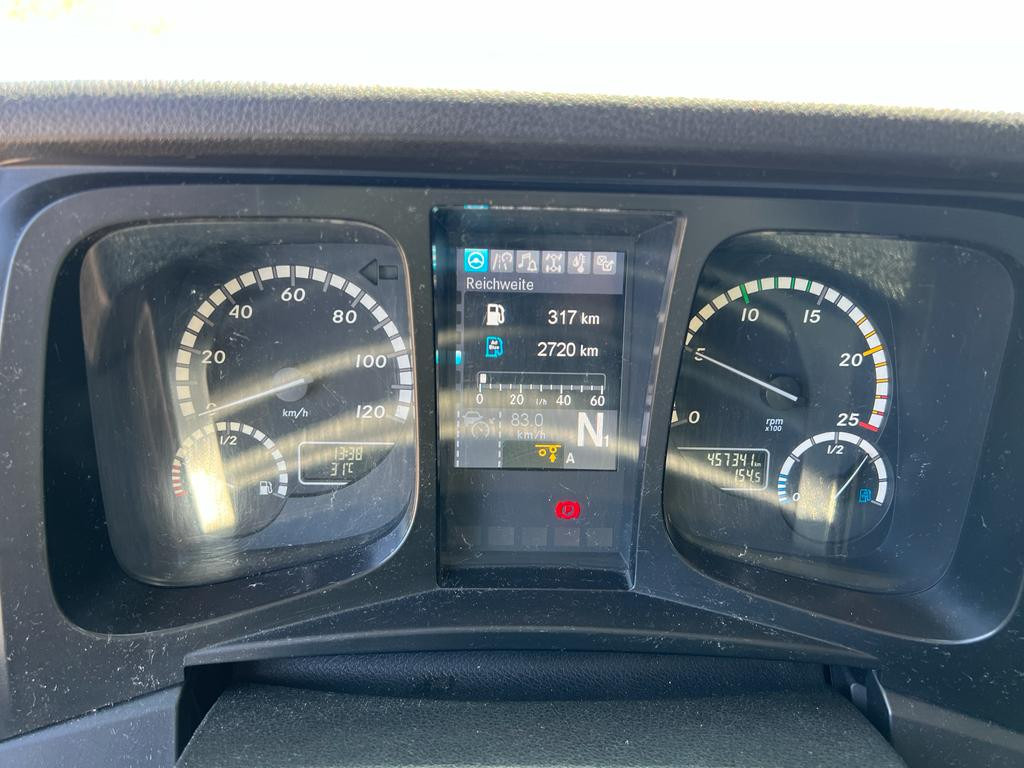 MERCEDES-BENZ Antos 2540 L 6x2 Pritsche LBW Coca Cola, 8,2m Getränke - Тентованный грузовик: фото 2 MERCEDES-BENZ Antos 2540 L 6x2 Pritsche LBW Coca Cola, 8,2m Getränke - Тентованный грузовик: фото 2