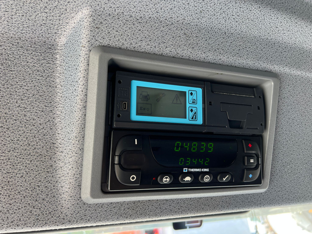 MERCEDES-BENZ Atego 1224 L Kühlkoffer LBW Tiefkühler 6,2m LBW - Рефрижератор: фото 2 MERCEDES-BENZ Atego 1224 L Kühlkoffer LBW Tiefkühler 6,2m LBW - Рефрижератор: фото 2