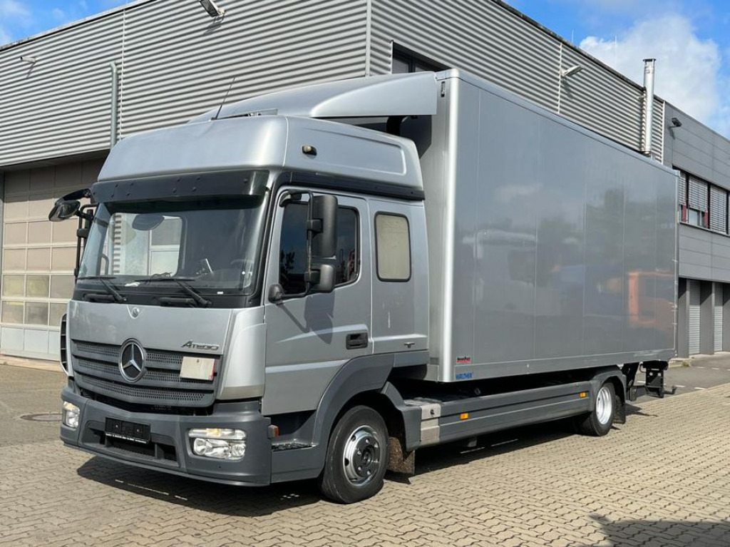 MERCEDES-BENZ Atego 818 L Möbelkoffer LBW Möbelkoffer gr.Fhs+Sitzreihe - Фургон с закрытым кузовом: фото 1 MERCEDES-BENZ Atego 818 L Möbelkoffer LBW Möbelkoffer gr.Fhs+Sitzreihe - Фургон с закрытым кузовом: фото 1