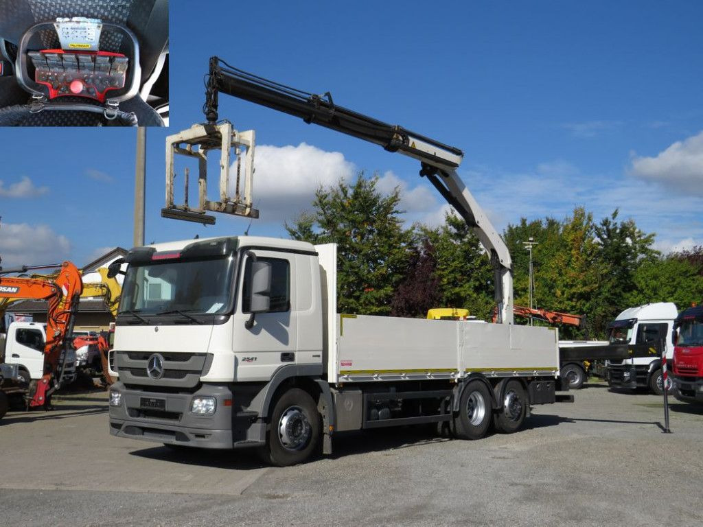 Автоманипулятор, Грузовик бортовой/ Платформа Mercedes-Benz Actros 2541 L6x2 Pritsche Heckkran Funk: фото 1