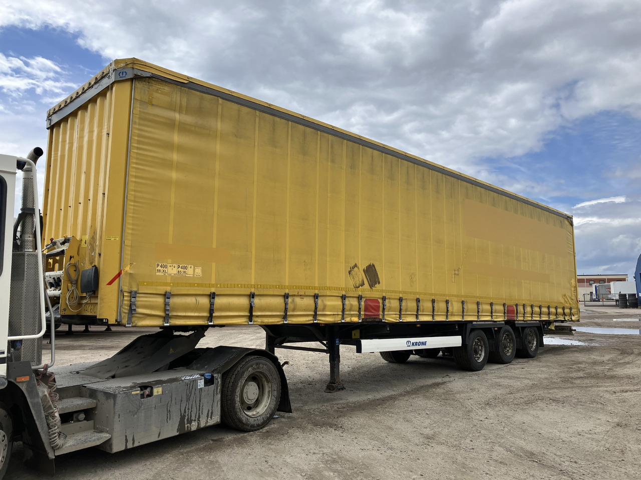 KRONE MEGA CURTAIN - LIFTING ROOF - HUCKEPACK - Тентованный полуприцеп: фото 2 KRONE MEGA CURTAIN - LIFTING ROOF - HUCKEPACK - Тентованный полуприцеп: фото 2