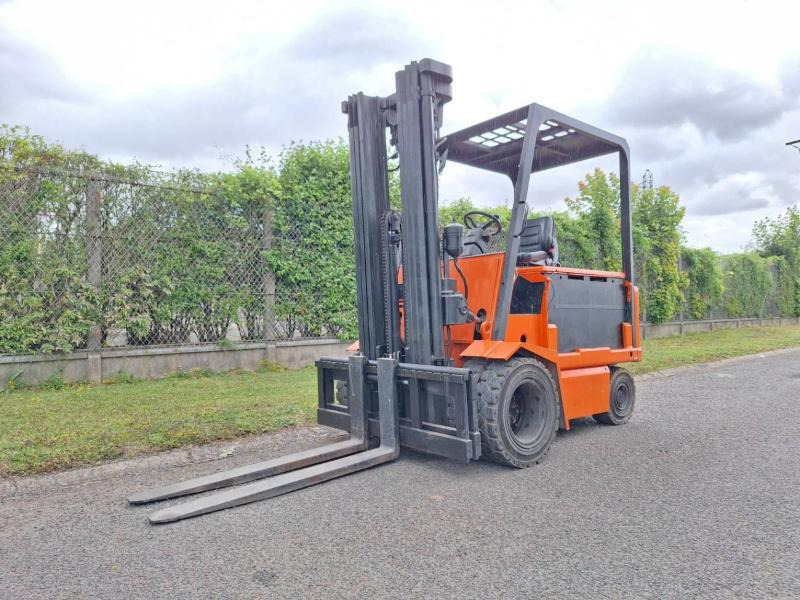 Carer R45N5 - Электропогрузчик: фото 1 Carer R45N5 - Электропогрузчик: фото 1