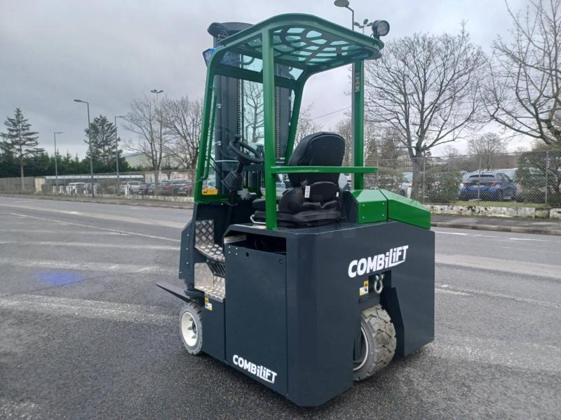 Combilift CBE3000 - Четырехсторонний погрузчик: фото 4 Combilift CBE3000 - Четырехсторонний погрузчик: фото 4