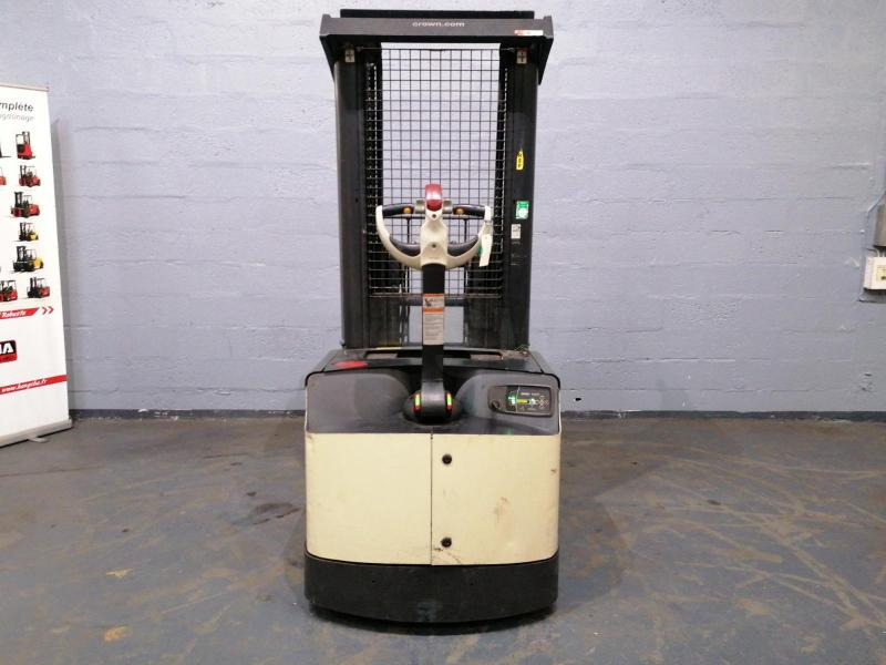 Crown SHR5540-1.6 - Штабелер: фото 4 Crown SHR5540-1.6 - Штабелер: фото 4