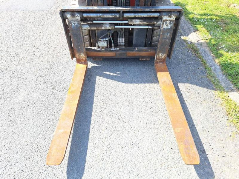 Hangcha XF35G - Газовый погрузчик: фото 5 Hangcha XF35G - Газовый погрузчик: фото 5