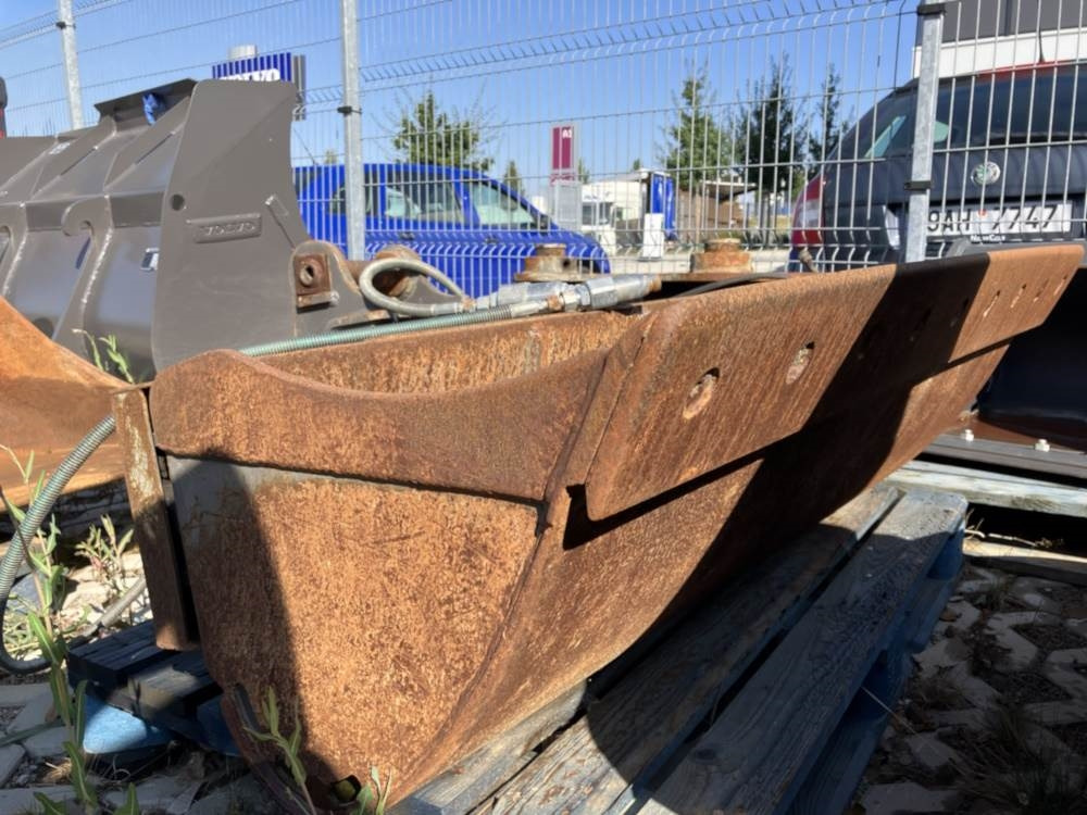 Volvo Böschungslöffel hydr. - Экскаватор-погрузчик: фото 2 Volvo Böschungslöffel hydr. - Экскаватор-погрузчик: фото 2